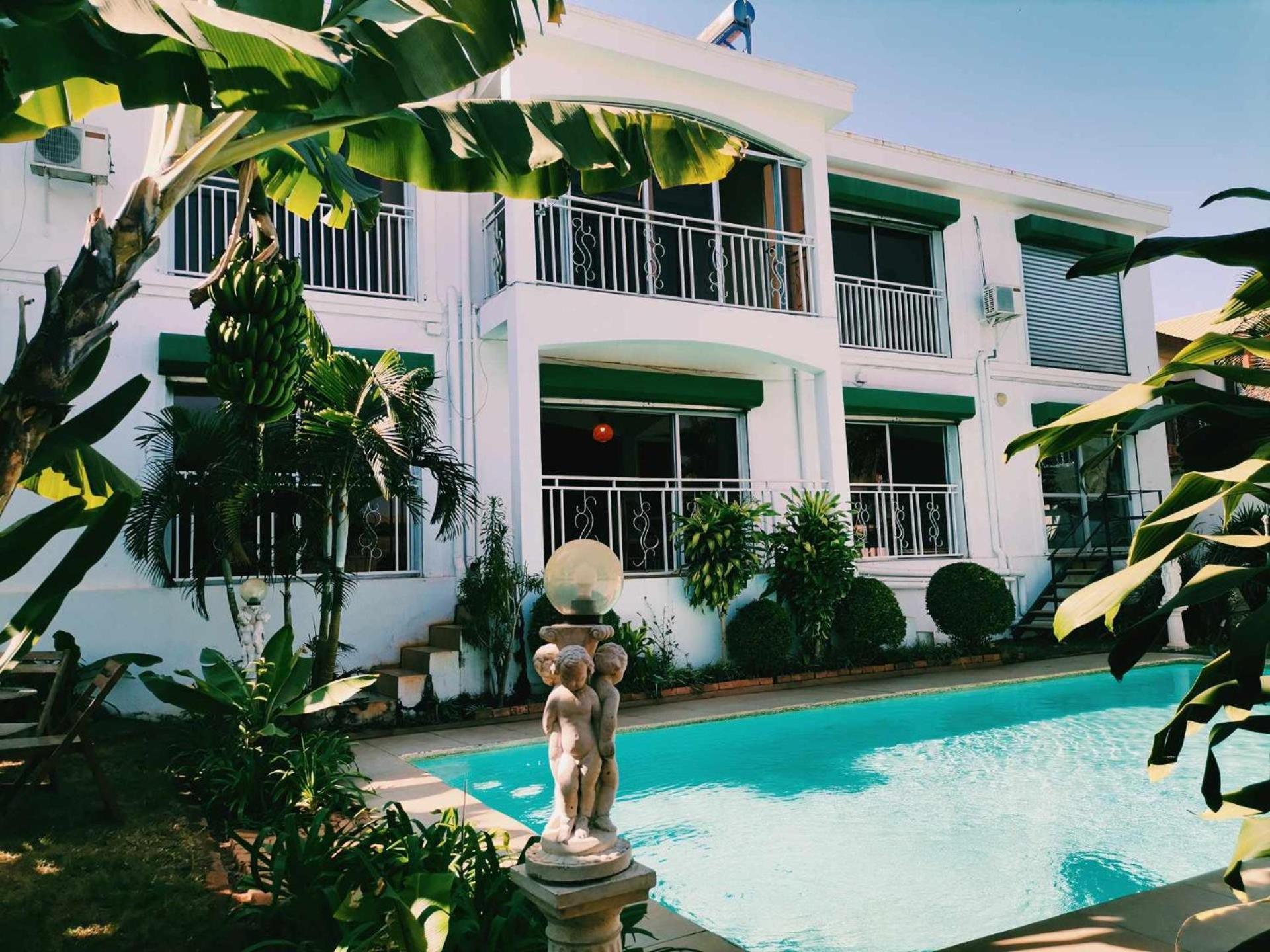 Hotel La Kapila Ivato Ивато Экстерьер фото